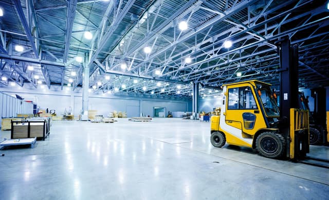 Prețurile în industrie au crescut cu 5% mai mult ca anul trecut