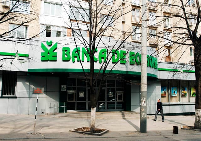 Al zecelea dosar pentru fraude la BEM - expediat în instanță