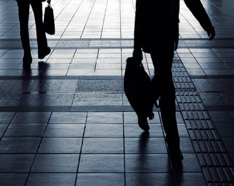 Теневая экономика в ЕС: как вывести работников на свет?