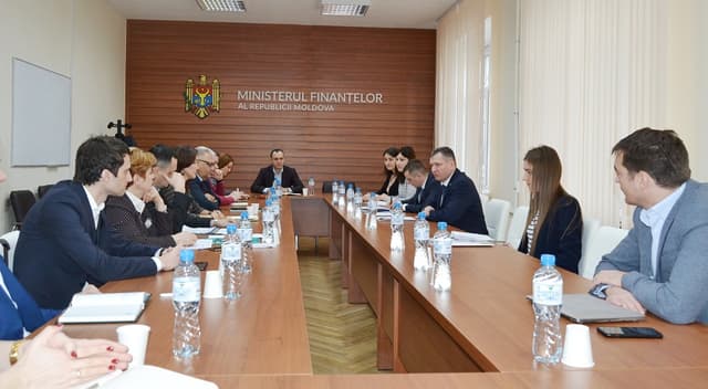 Serghei Pușcuța a avut o întrevedere cu membrii Asociației Investitorilor Străini