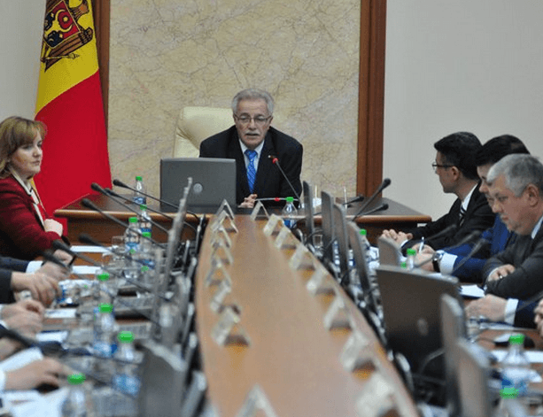 Ministerul Economiei a prezentat raportul privind măsurile de pregătire a economiei naţionale către perioada de toamnă-iarnă