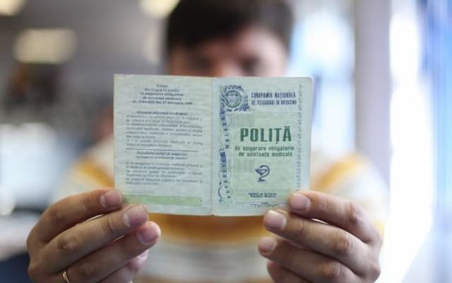 Polița medicală: Scutiri de 50% pentru avocați, executori judecătorești și notari