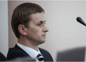 Guvernatorul Băncii Naţionale oferă explicaţii în legătură cu deprecierea leului