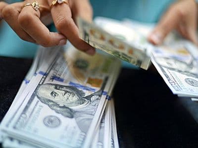 Нацбанк РМ провел сделки спот по продаже более 7 миллионов долларов