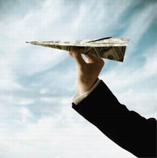 Transferurile de mijloace băneşti din străinătate în scădere de peste 20%, în primele două luni ale acestui an