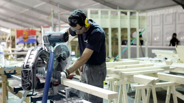 Producția industrială înregistrează o creștere de aproape 6%