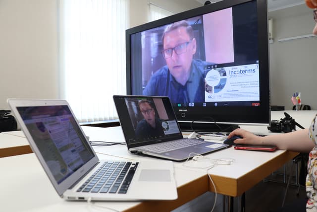 Webinare INCOTERMS-2020 pentru mediul de afaceri