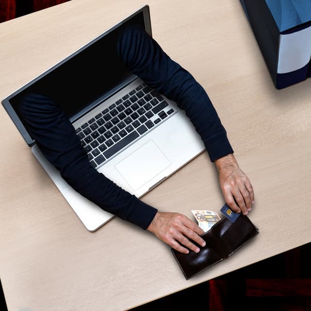 Отсутствие срока давности при уплате взносов ОГСС и начисленной за их неуплату пени