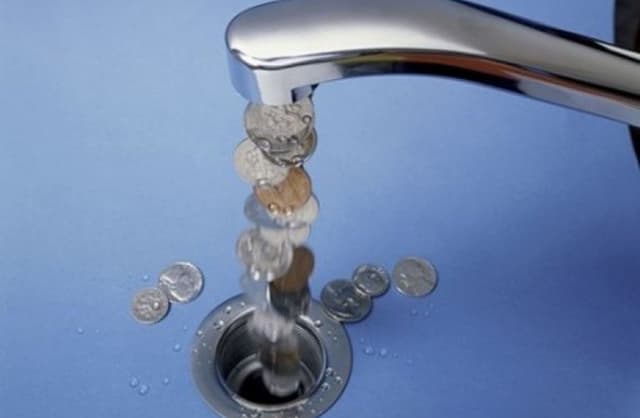 НАРЭ одобрило повышение цен на воду в Кишиневе