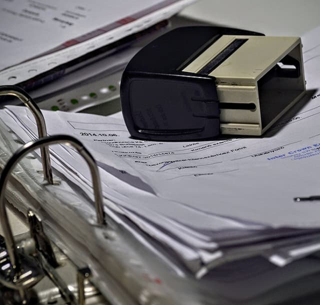 Pretențiile financiare vor fi examinate de o Comisie