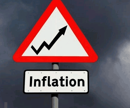 În pofida descreșterii ratei inflației pentru 2 luni la rând, riscurile aferente creșterii acesteia -sporite