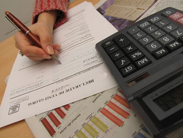 Perioada de prezentare a Declarației persoanei fizice cu privire la impozitul pe venit aferent anului 2015, în desfășurare