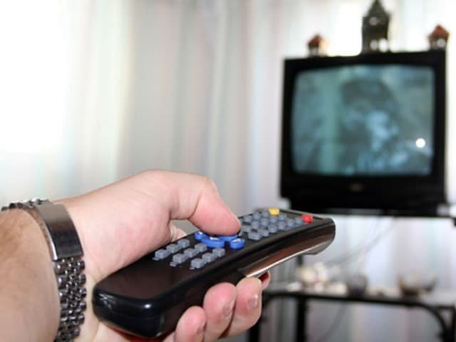 Principalii indicatori ai pieței serviciului TV furnizat contra plată s-au diminuat, în anul 2014
