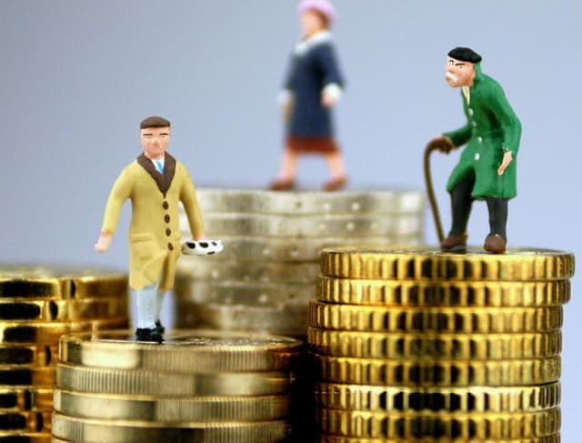 Sindicatele propun îmbunătăţirea legislaţiei cu privire la pensii