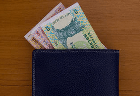 В Молдове зарплаты растут, а реальные доходы населения падают