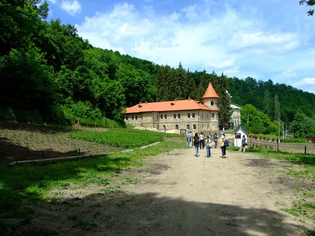 Activitatea turistică a agenţiilor de turism şi turoperatorilor din Republica Moldova în ianuarie-septembrie 2014