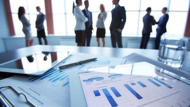 Facilitatea de Creditare a Tinerilor: Până în prezent au fost finanțate 217 afaceri ale tinerilor antreprenori