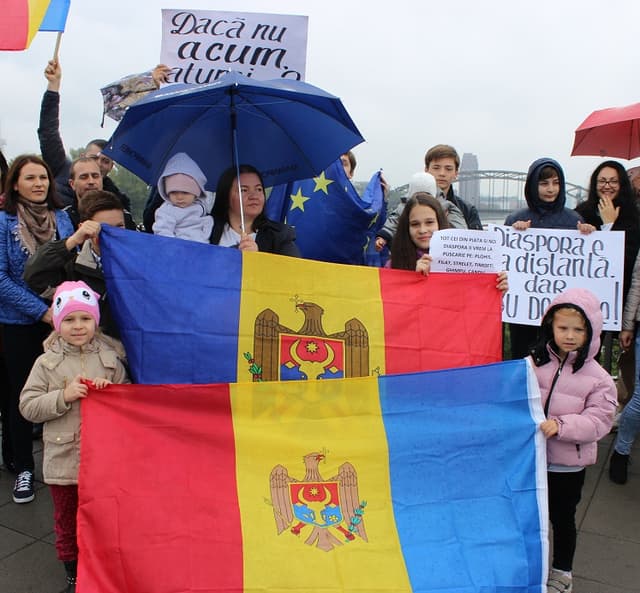 Cetățenii RM reîntorși de peste hotare vor primi suport pentru reintegrare