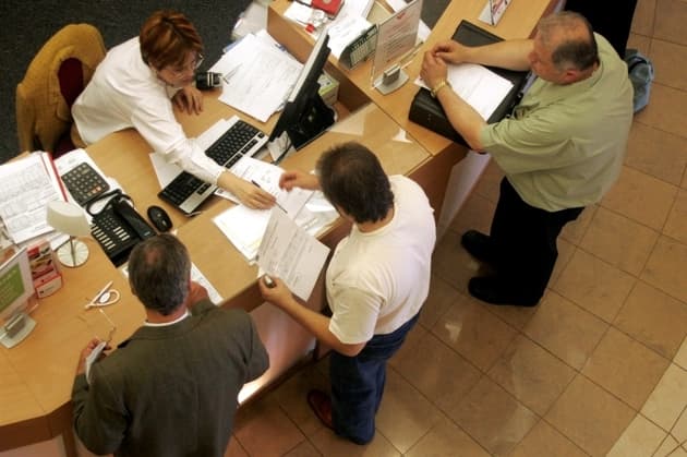 Expert-Grup: TOP 11 bănci la capitolul transparența și calitatea acționarilor