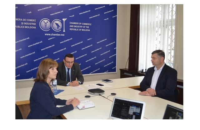 Platformă de instruire la distanță pentru mediul de afaceri de pe ambele maluri ale Nistrului