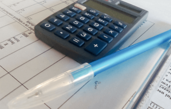 Deficitul balanței comerciale a crescut cu peste 30 de procente