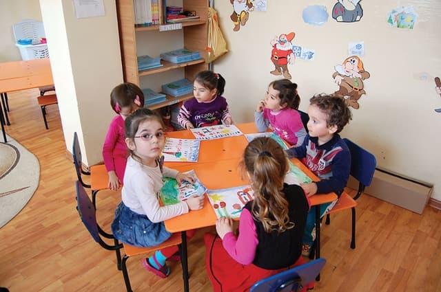 Cum sa achiti gradinita online cu orice card bancar