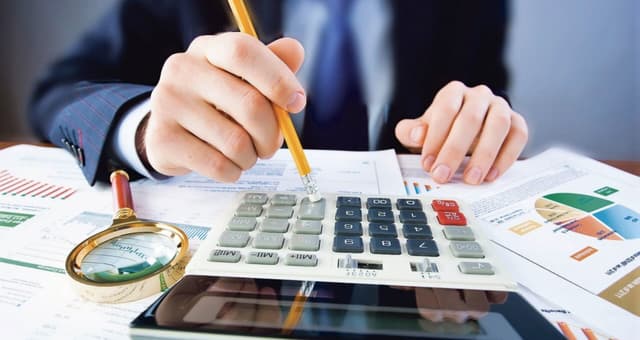 Costul muncii „la negru” și salariilor „în plic”