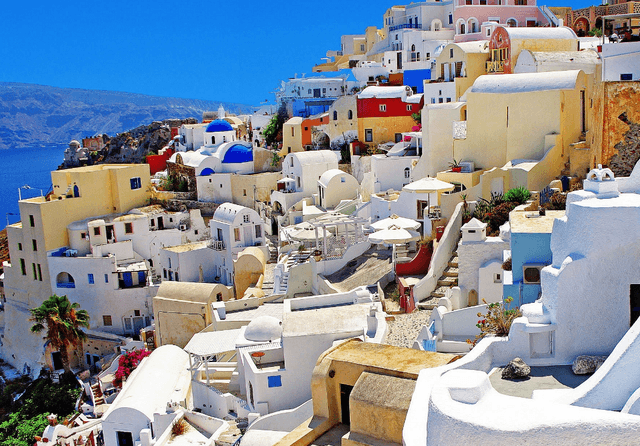 UE va debloca fonduri de 11 miliarde de euro pentru Grecia după revizuirea celui de-al treilea program de asistenţă