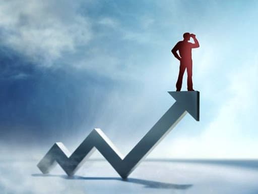 Revigorarea economiei. Perspective și riscuri