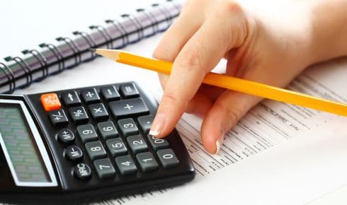 BNS: Câştigul salarial mediu în septembrie 2013