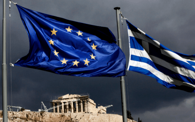 Grecia vrea să crească la 50% impozitul pentru persoanele cu venituri mari