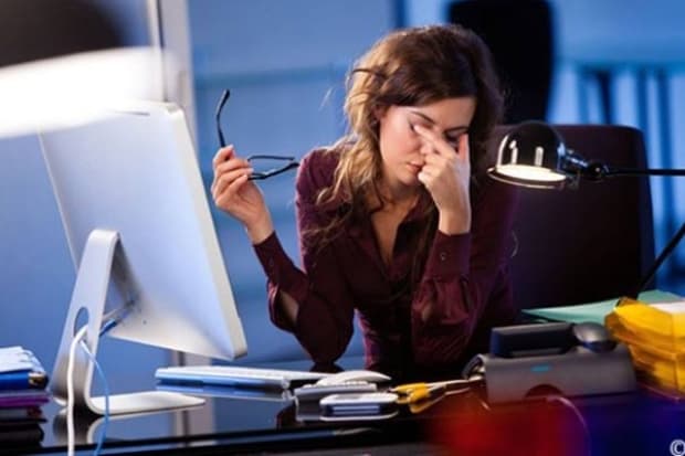 Condițiile  de securitate și sănătate pentru lucrul la monitor, la nivelul celor europene