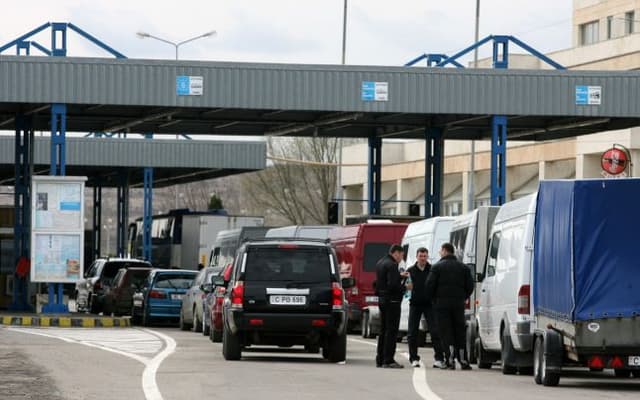 В результате выдачи автовиньеток госбюджет РМ за неделю пополнился более чем на миллион леев