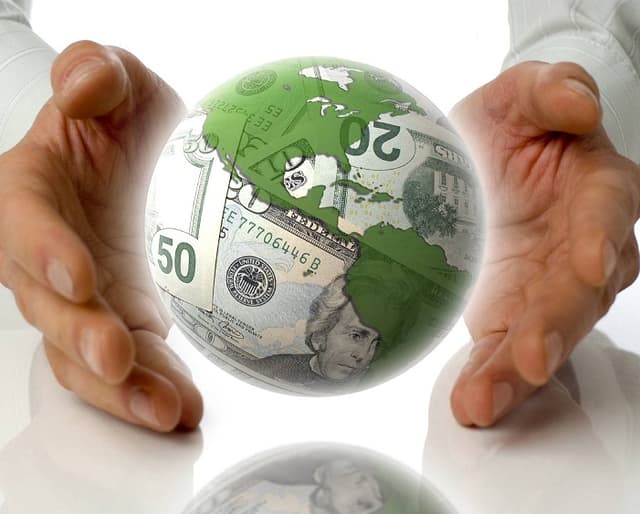 Experţii despre unele riscuri ale finanţelor publice