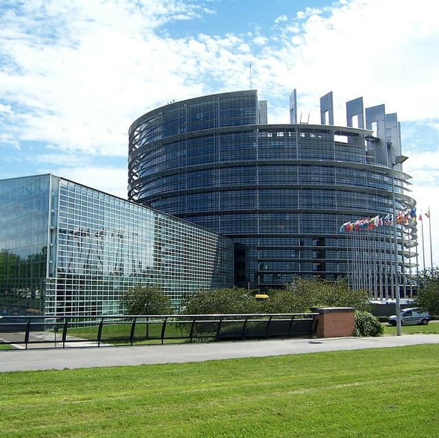 Переход на летнее и зимнее время будет отменен