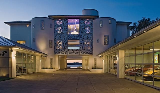 Prezentarea declarațiilor de avere cu semnătura electronică, oferită gratuit