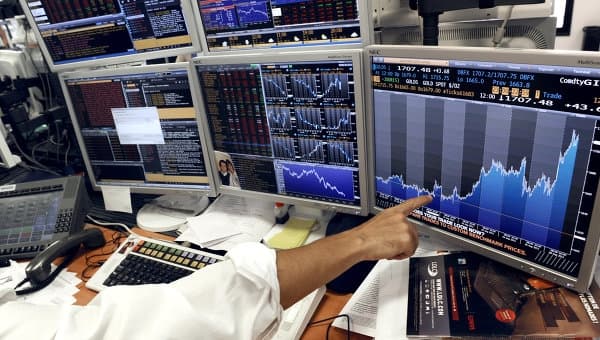 Призрак китайского кризиса обрушил мировые биржи