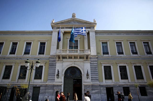 Grecia va recapitaliza băncile prin achiziţionarea de obligaţiuni convertibile contingente şi noi acţiuni
