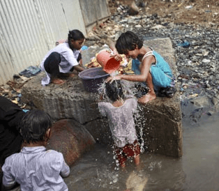 Oxfam: 1% богатых владеет половиной общемировых средств