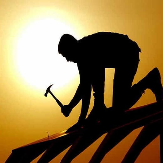 Mai puține autorizaţii de construire pentru clădiri în anul 2018