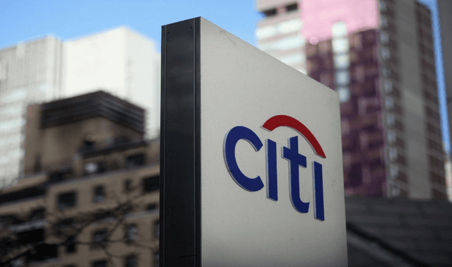 Citigroup назвал российский рубль супердоходной валютой