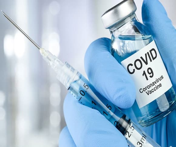 Doar medicii vaccinați vor primi indemnizația unică