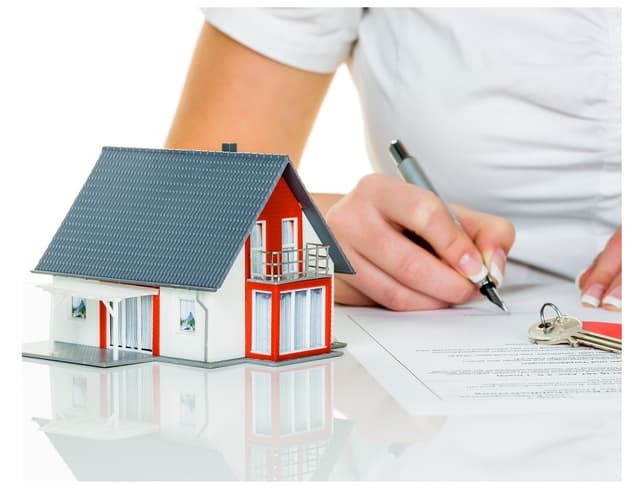 Persoana fizică vinde locuința în care a locuit 8  ani peste o lună după ce și-a stabilit o altă viză de  reședință vs facilitatea aferentă locuinței de bază