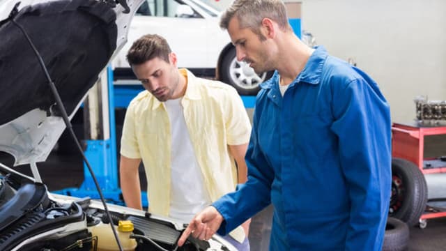 Achiziționarea pieselor auto și reflectarea în factura fiscală