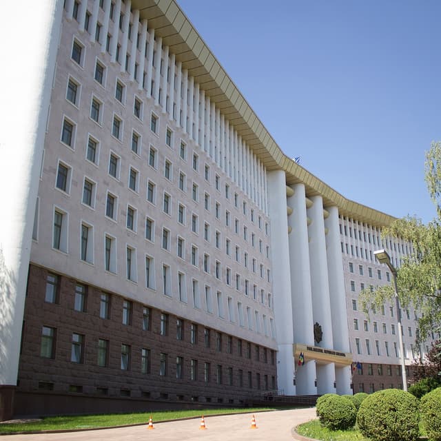 Decis: preţurile la carburanţi vor fi stabilite trimestrial