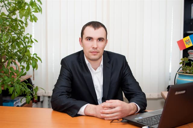 Obligativitatea contribuabililor de prezentare SFS a informaţiei despre împrumuturile contractate şi rambursate persoanelor fizice