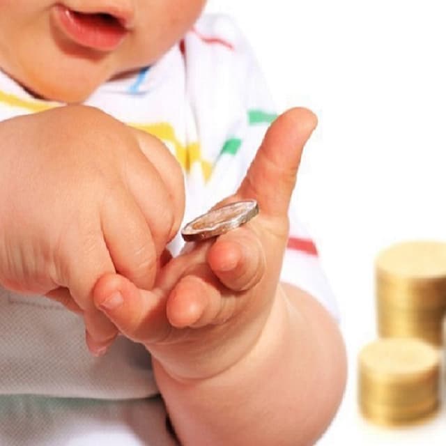 Основа для исчисления пособия по материнству жене, находящейся на иждивении мужа, при частичном отсутствии у него застрахованного дохода