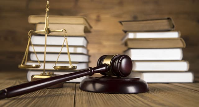 Банк не исполняет судебное решение. Каковы пределы ответственности?