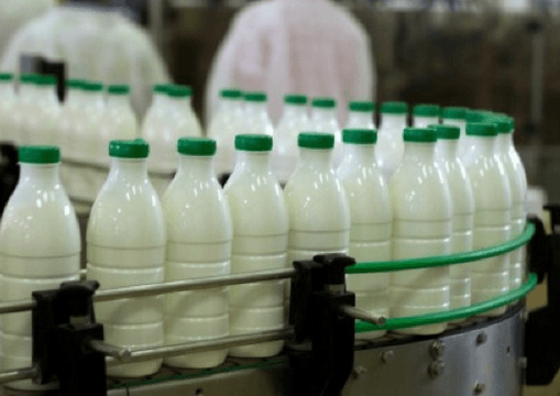 Slusari: „Guvernul tergiversează introducerea taxelor vamale de protejare a pieții de importul cărnii și laptelui din Ucraina”