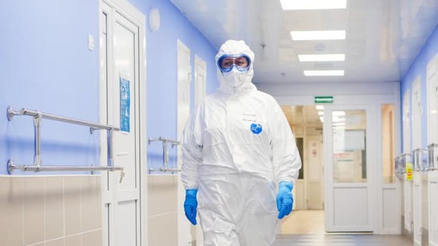 Работникам системы здравоохранения повысят зарплату